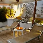 Interno 3 3* בארי