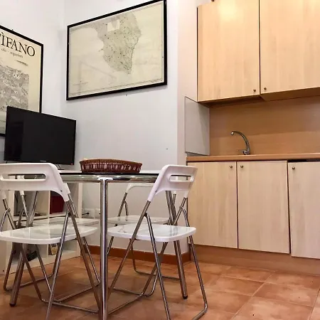 Interno 3 * バーリ