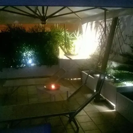 Interno 3 Konukevi 4*