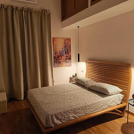 Interno 3 アパート *